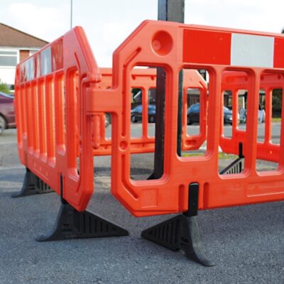 Temporary and expandable barriers