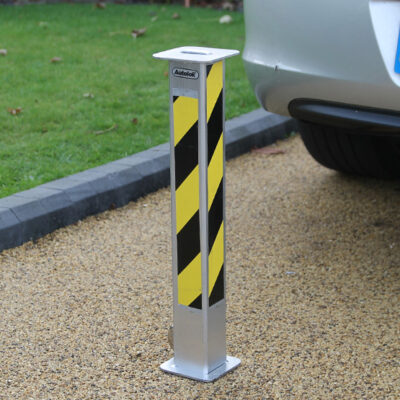 Telescopic posts