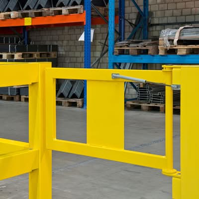 BLACK BULL Railing System Gate HD - 835 x 475mm - Indoor Use - Yellow - Self Closing