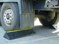 TRAFFIC-LINE HD Truck Wheel Stop - Black Rubber - 1000 x 300 x 150mm - Complete with fixings