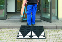 TRAFFIC-LINE Kerb Ramp - Large - 450 x 1,000 x 75 mm (W x L x H) - Black with White Markings