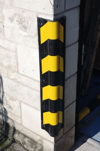 TRAFFIC-LINE Corner Protector - Bullnose - 115 x 115mm Int x 800mmL - Black with Yellow Reflective Bands